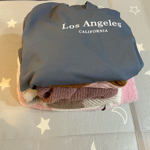 Bundle sweaters